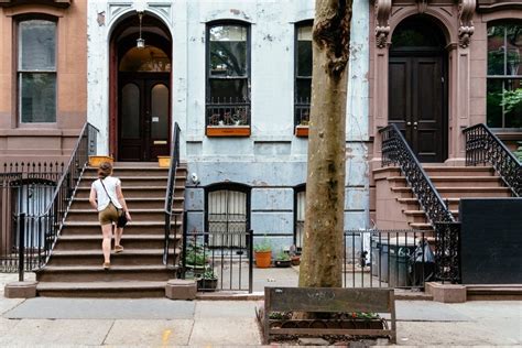 Similar to the doorways, windows will be dimension from their center. A Guide to NYC Apartment Buildings and Floor Plans