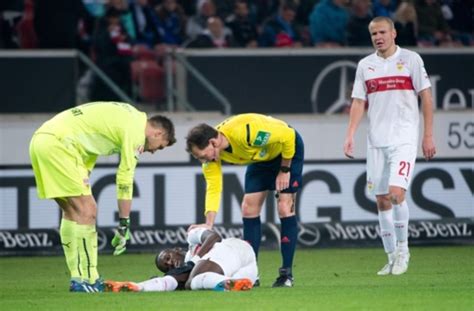 Wenn sie mit der sperre nicht einverstanden sind, nutzen sie. VfB Stuttgart: Hat sich Antonio Rüdiger schwer verletzt ...