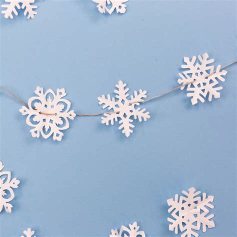 Let It Snow With Our Diy Snowflake Garland Makeful