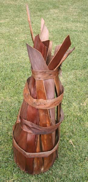 Three Palm Pod Sculptures 9104 60000 Mkl Design Online Gallery