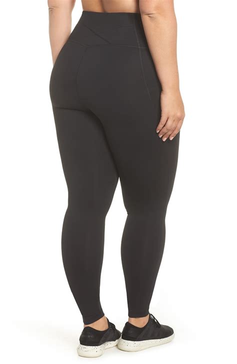 11 Best Squat Proof Leggings For The Gym And Everyday Wear