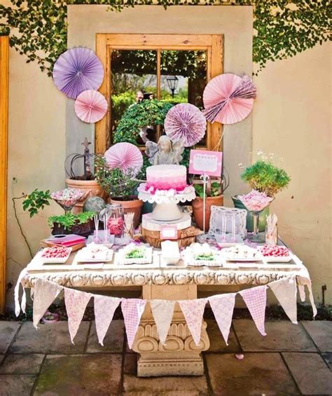 From general topics to more of what you would expect to find here, dekaras.com has it all. Baby Geburtstag feiern - schöne Deko Ideen für Mädchen ...