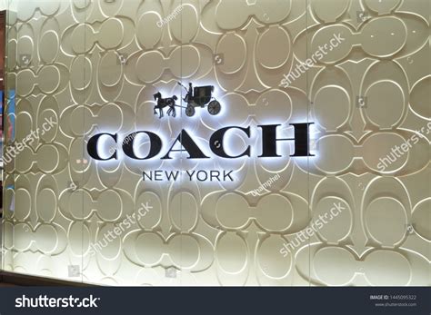 Mecset Márka Oroszország Coach New York Logo Szállítás Kosciuszko Ösztönző