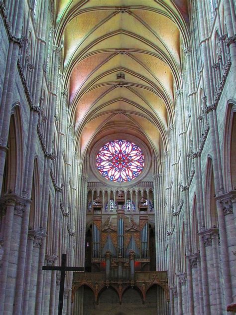 Franciaország területét 18 közigazgatási régió. Amiens, Franciaország, Notre dame, székesegyház, építészet ...