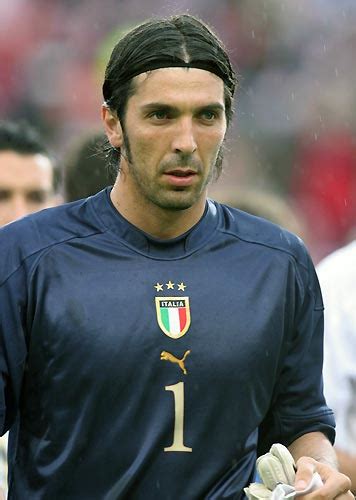 Whatever aranha goleiro styles you want, can be easily bought here. Goleiros