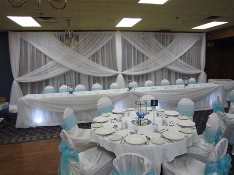 White is an amazing color as it's snow color. White Wedding with a touch of Blue | Set The Mood Decor
