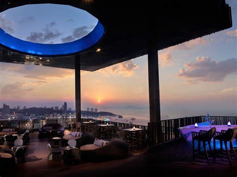 3 Course Dinner On The Rooftop Of Hilton Pattaya Hilton Honors