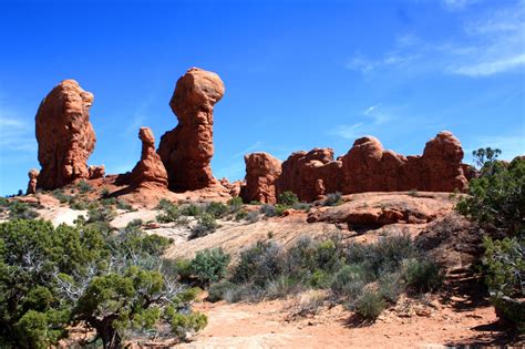 Garden of eden resort consist of hotel and apartment. Garden of Eden in Arches National Park - Yellow Van Travels
