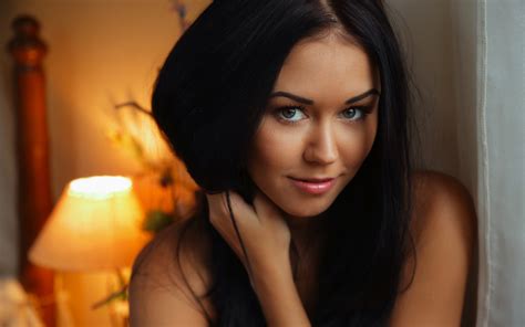 Macy B Women Brunette Face Smiling Women Indoors Ukrainian Women