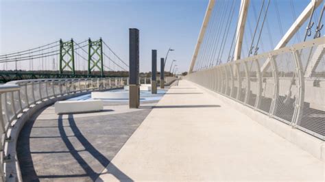 I 74 Pedestrian Bridge Designer City Of Bettendorf Sued Newsradio