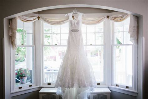 Ich habe mich aus mehreren gründen dazu entschieden, mein brautkleid nicht in eine professionelle reinigung zu geben, sondern es zuhause selbst zu waschen! Reinigung Brautkleid: Zuhause waschen oder zur ...
