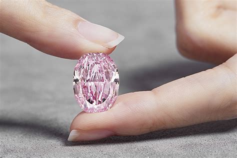 Worlds Largest Pink Diamond To Be Auctioned On Nov 11 Hello Tricity