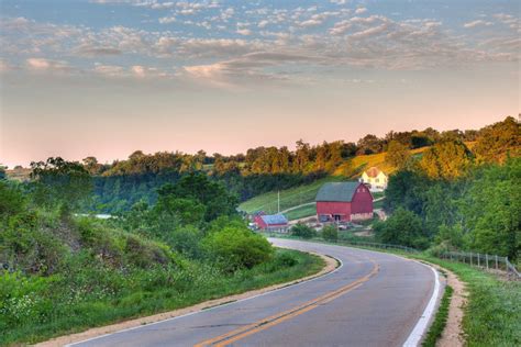 10 Country Roads In Iowa For An Unforgettable Scenic Drive