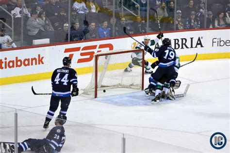 He also dealt with an injury late in the year, but fought his way back to play in game 1 and scored a. Moose left seeing Stars after 5-1 loss | Illegal Curve Hockey