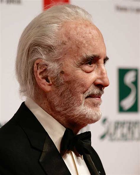 Pero, mariano es sólo uno de los actores que tienen los abdominales perfectos. Actores que pasan los 75 anos