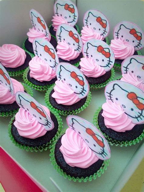 Hello Kitty Cupcakes Hello Kitty Cupcakes Cat Cupcakes Baking