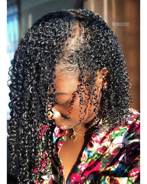 Discover gorgeous ideas for hair extensions with these weave hairstyles, all in various lengths, colors, and styles. 3c Natural Curls | Natural Hair Wash and Go #hairgoals # ...