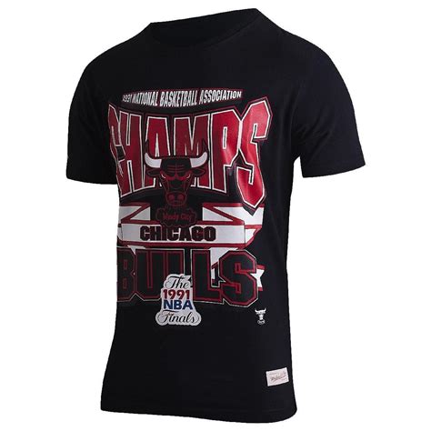 Mais de 1.499 camiseta chicago bulls: Camiseta NBA Chicago Bulls Mitchell & Ness Sportman Crew Masculina | Loja NBA
