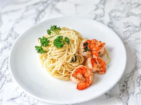 With recipes for an easy weeknight supper, sunday dinner and entertaining for a crowd, the home cooks from allrecipes have got you covered. 13 Seafood Dinner Ideas
