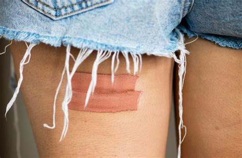 Free Photo Closeup Of A Upper Back Thigh Of A Woman With Bandage