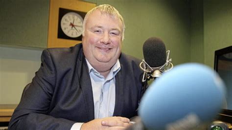 Fact Check Is Bbc Presenter Stephen Nolan Suspended Scandal Accuses Rumors On Twitter