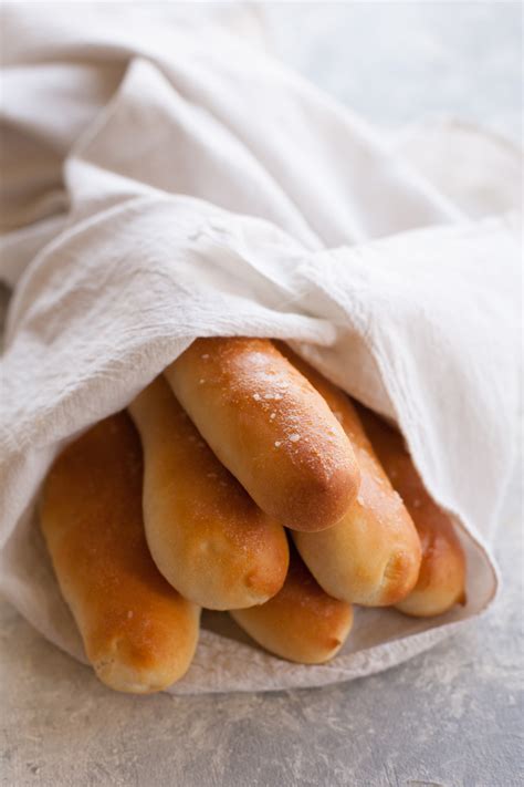 Copycat Olive Garden Breadsticks Recipe Beautiful Life And Home