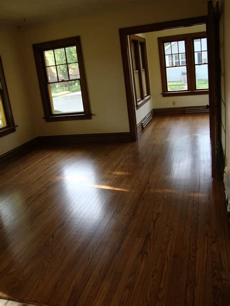 Does Your Hardwood Floor Need To Match Your Trim Bulapog