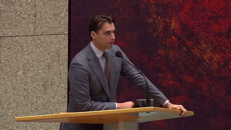 Niet zozeer door z'n politieke opponenten, maar door. Waar was Baudet - Trailer - YouTube