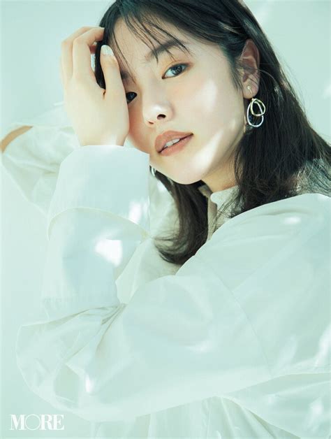 미소가 아름다운 배우 카라타 에리카 화보 걸그룹 연예인 움짤저장소