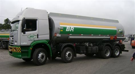 Caminhão De Gasolina Pz