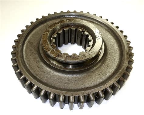 Gear Reverse And 1st Gear Spicer 3052 And 3053 Manual Transmission M35a2