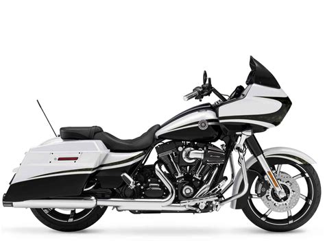 In response to a question about the new milwaukee eight engine's performance in the rain, boz had levelled the. 2012 HD FLTRXSE CVO Road Glide Custom, insurance information