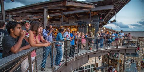 Lake Travis Craft Brewery | Oasis Texas Brewing Co.