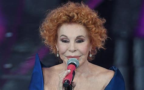 Mi chiama sempre dopo mezzanotte, cit. Ornella Vanoni: "Un figlio con Gino Paoli? Lo abbiamo ...