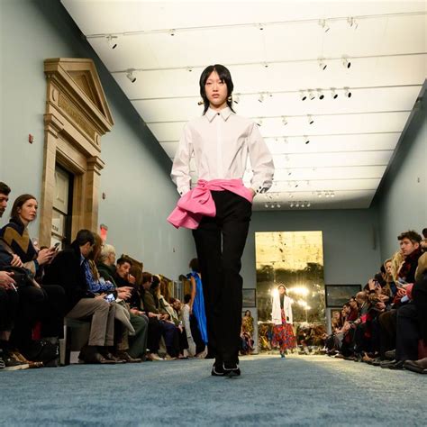 15 Shows To Watch During Nyfw Fall 2021