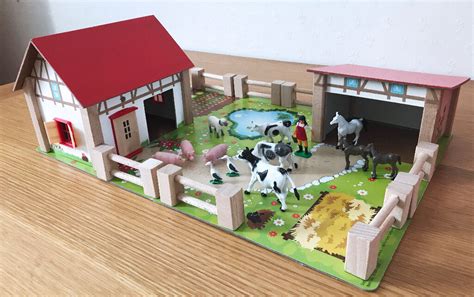 Eichborn Farm Toy Set Play Set With 12 Animals And Farmer Kids