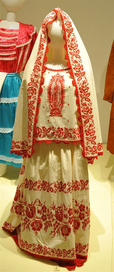 Guadalupe Traje Colima Mexico Traje típico Traje regional Vestidos mexicanos tradicionales
