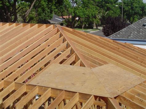 Hip Roof Framing With Trusses
