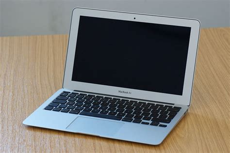 Press and hold down the option key on your keyboard and click the scaled button on your screen. MacBook Air — Википедия