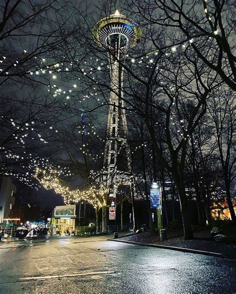 Download City Christmas Lights Under Seattle Rain Wallpaper