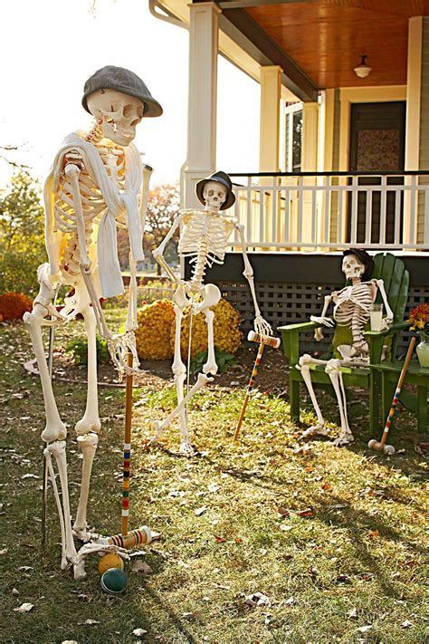 19 Funny Skeleton Poses For Halloween Better Homes And Gardens