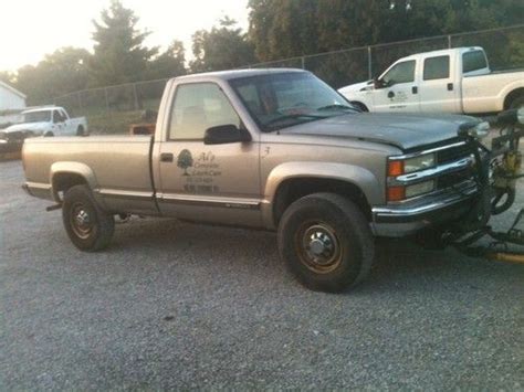 Find Used 2000 Chevy 3500 With Snow Plow And Optional Salt Spreader In