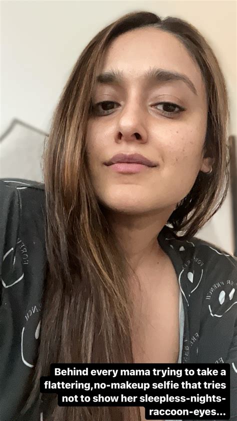 Ileana Dcruz Drops A No Makeup Selfie To Show Her Raccoon Eyes