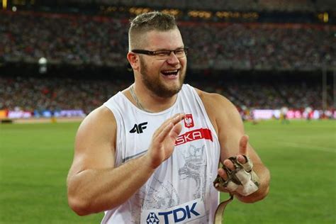 @pawel_fajdek keeps poland's team hopes alive with a championship record and world lead of 82.98m in the hammer in silesia! Wlodarczyk and Fajdek win 2015 IAAF Hammer Throw Challenge with record scores| News | iaaf.org