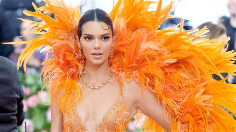 Kendall Jenner Poses Nude For New Nsfw Photoshoot