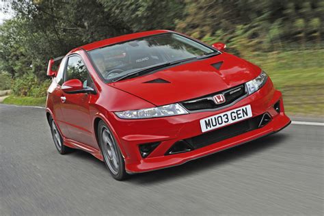 The production model looks pretty much identical to the prototype and adds some new visual flair to the japanese hot hatch, not that it needed it. Honda Civic Type R Mugen | Auto Express