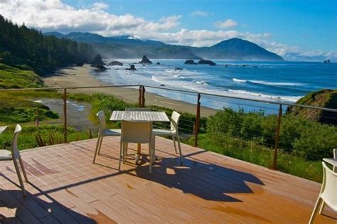 These 12 Beachfront Restaurants In Oregon Are Out Of This World