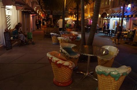THE 10 BEST Restaurants Near Espanola Way in Miami Beach, FL - Tripadvisor