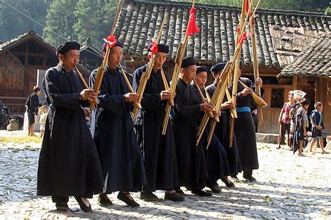 Miao people | Miao people, Hmong clothes, People