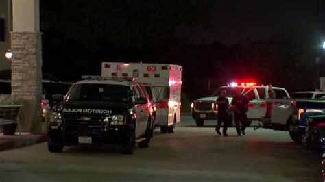 Woman Injured After Boyfriend Allegedly Slashes Her Throat Abc13 Houston